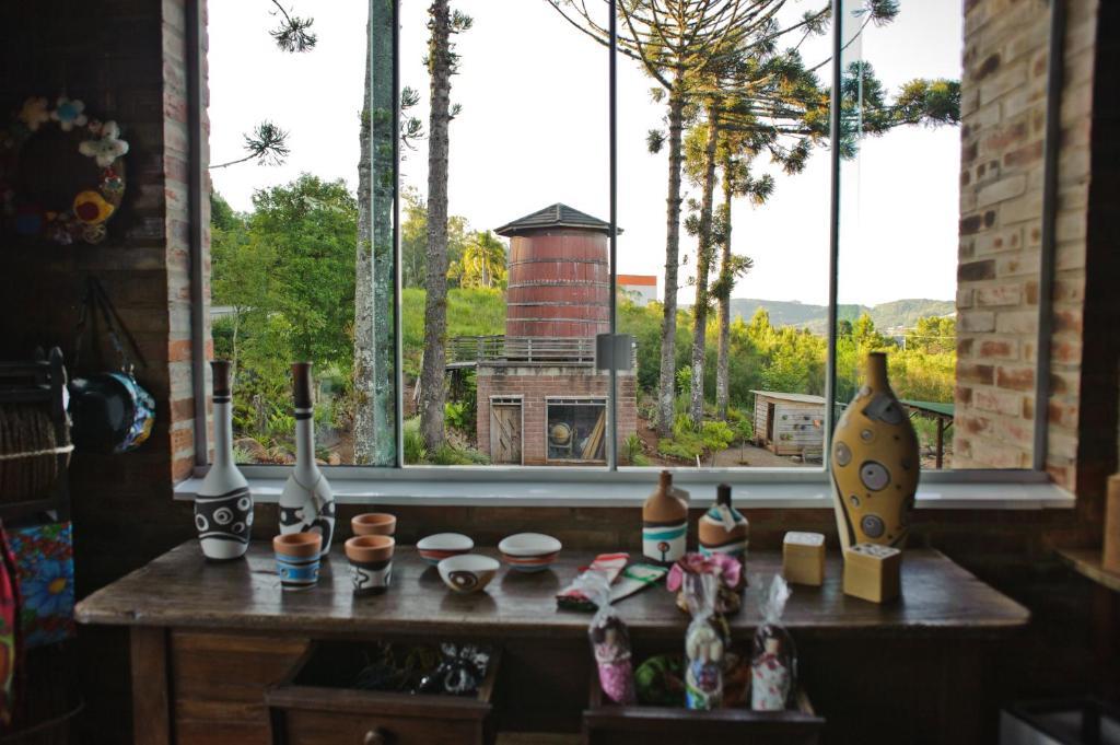 Bina'S Haus Pousada, Cafeteria E Atelier ノーヴァ・ペトローポリス エクステリア 写真